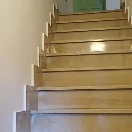 Il Paradiso Sotto Le Nuvole Peccioli